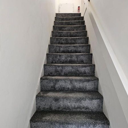 Modern & Stylish 1 Bedroom Flat In Bridgend Town Экстерьер фото